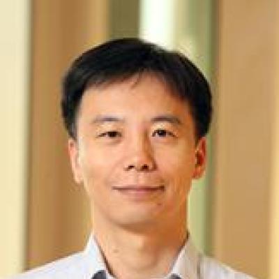 Jianhua Cang headshot