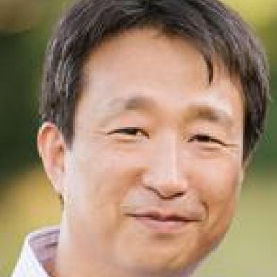 Jung-Bum Shin headshot