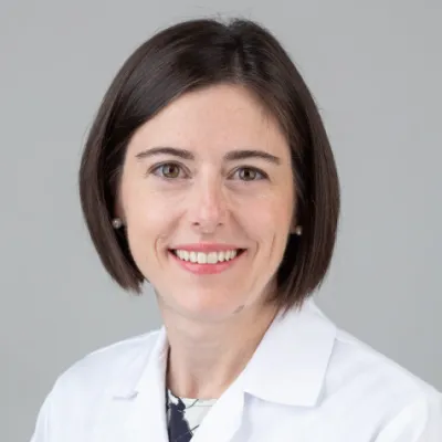 Nadia Lunardi headshot on gray background